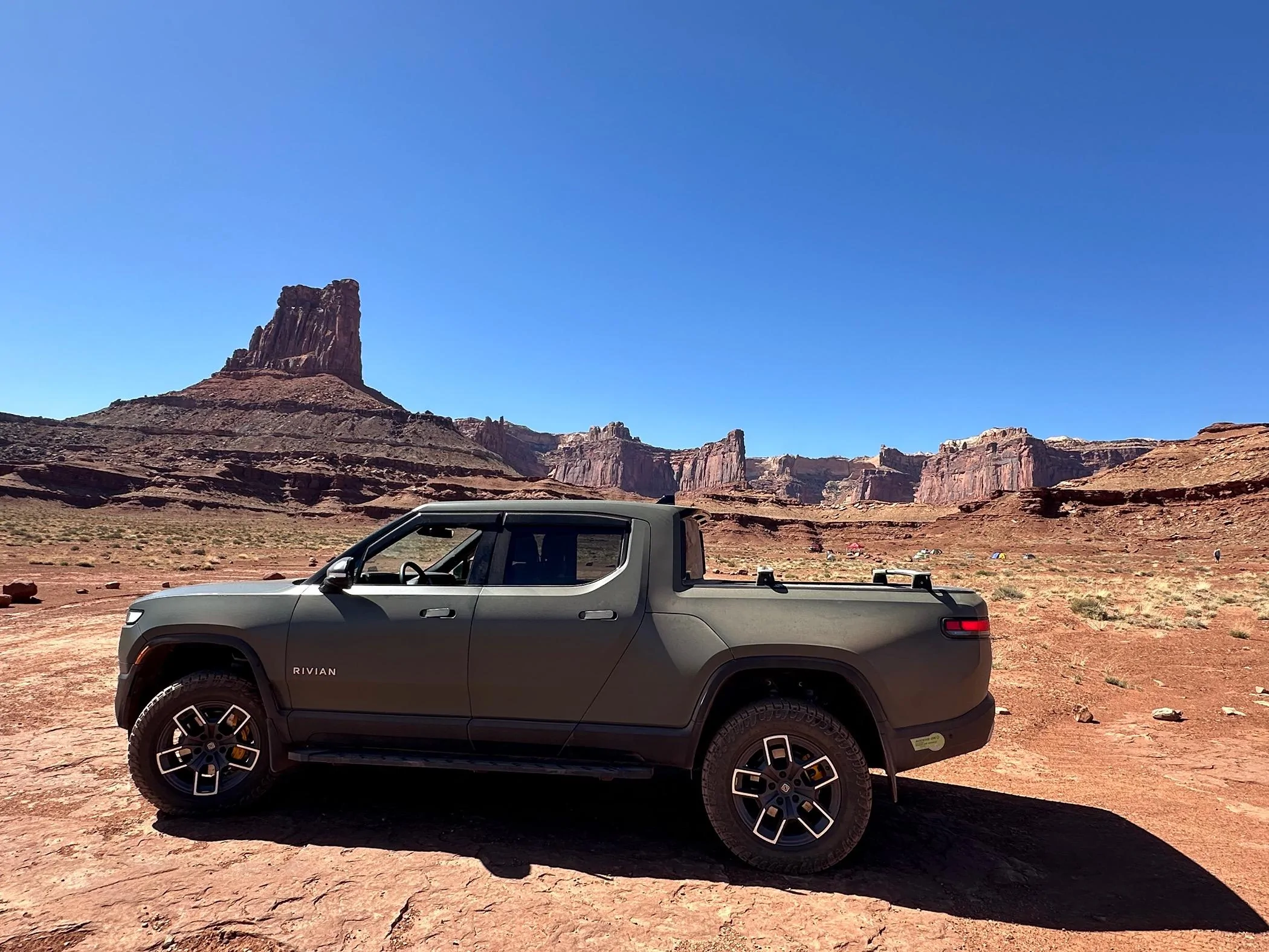 Rivian R1T R1S Wanted: Filthy Stealth Pics IMG_9518