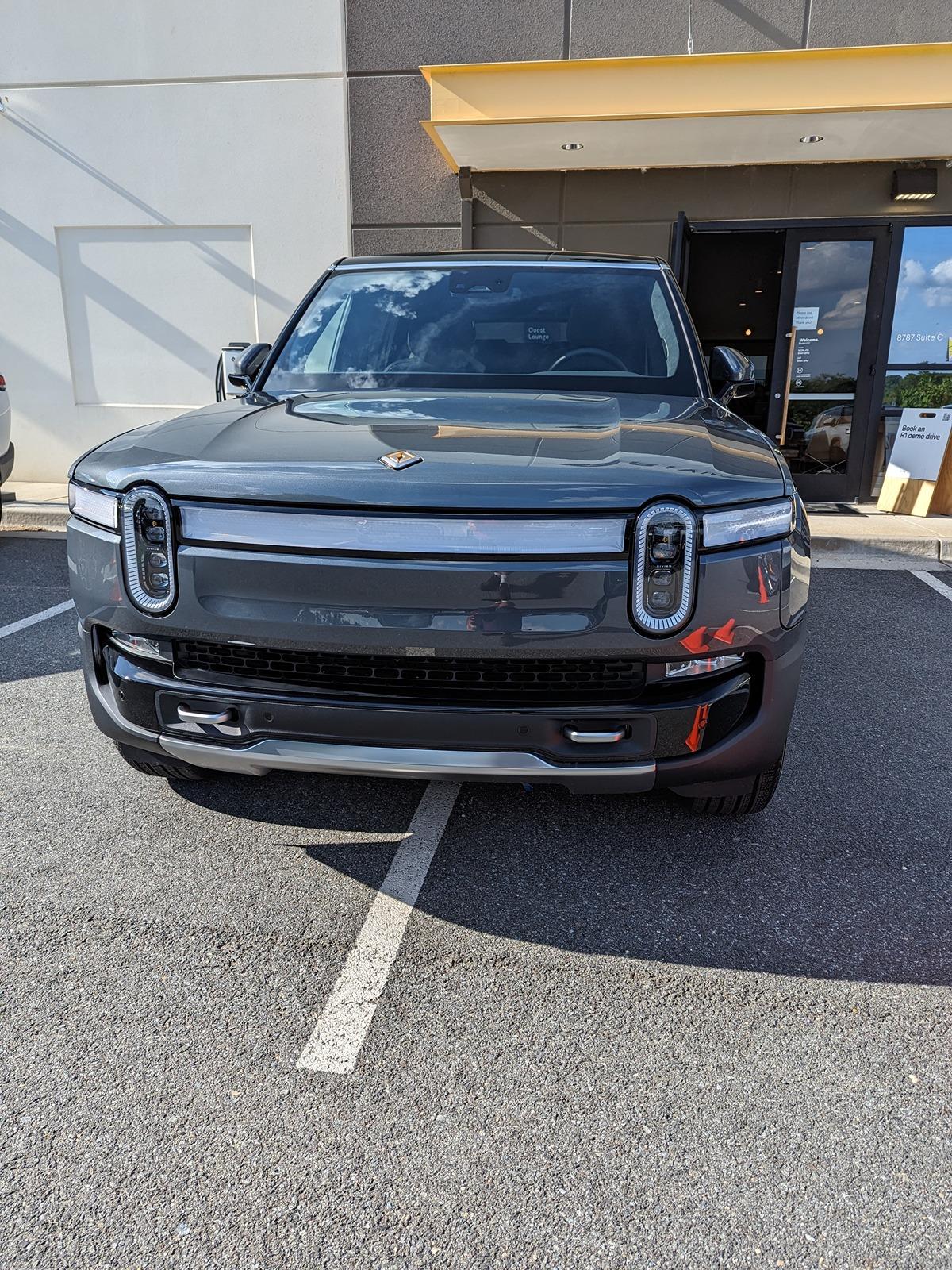 Rivian R1T R1S Third Times (Delivery Attempt) a Charm 1000004966