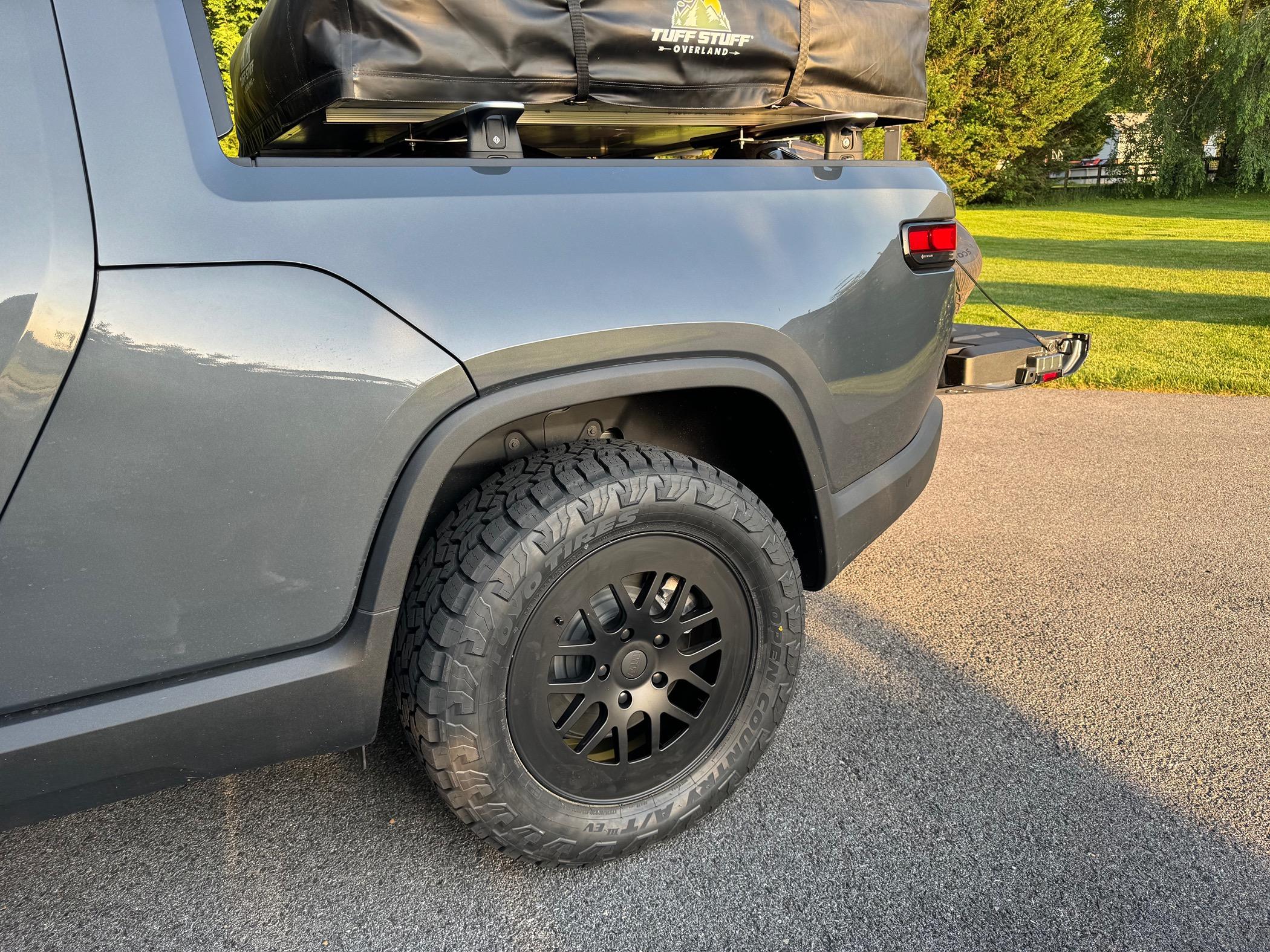 Rivian R1T R1S EV Sportline R600 wheels + Toyo Open Country A/T III EV tires on R1T IMG_5860