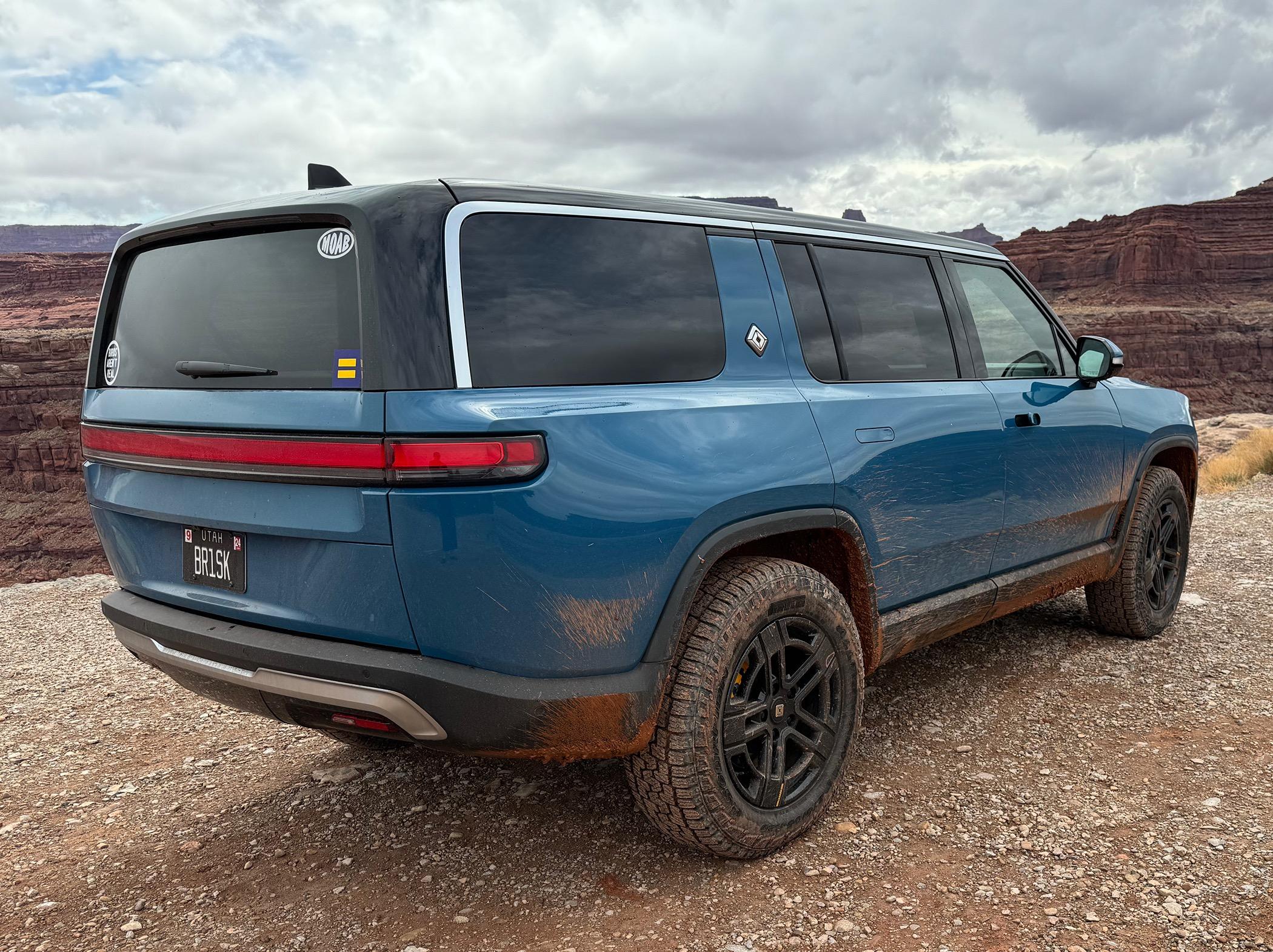 Rivian R1T R1S I lost an I IMG_1229