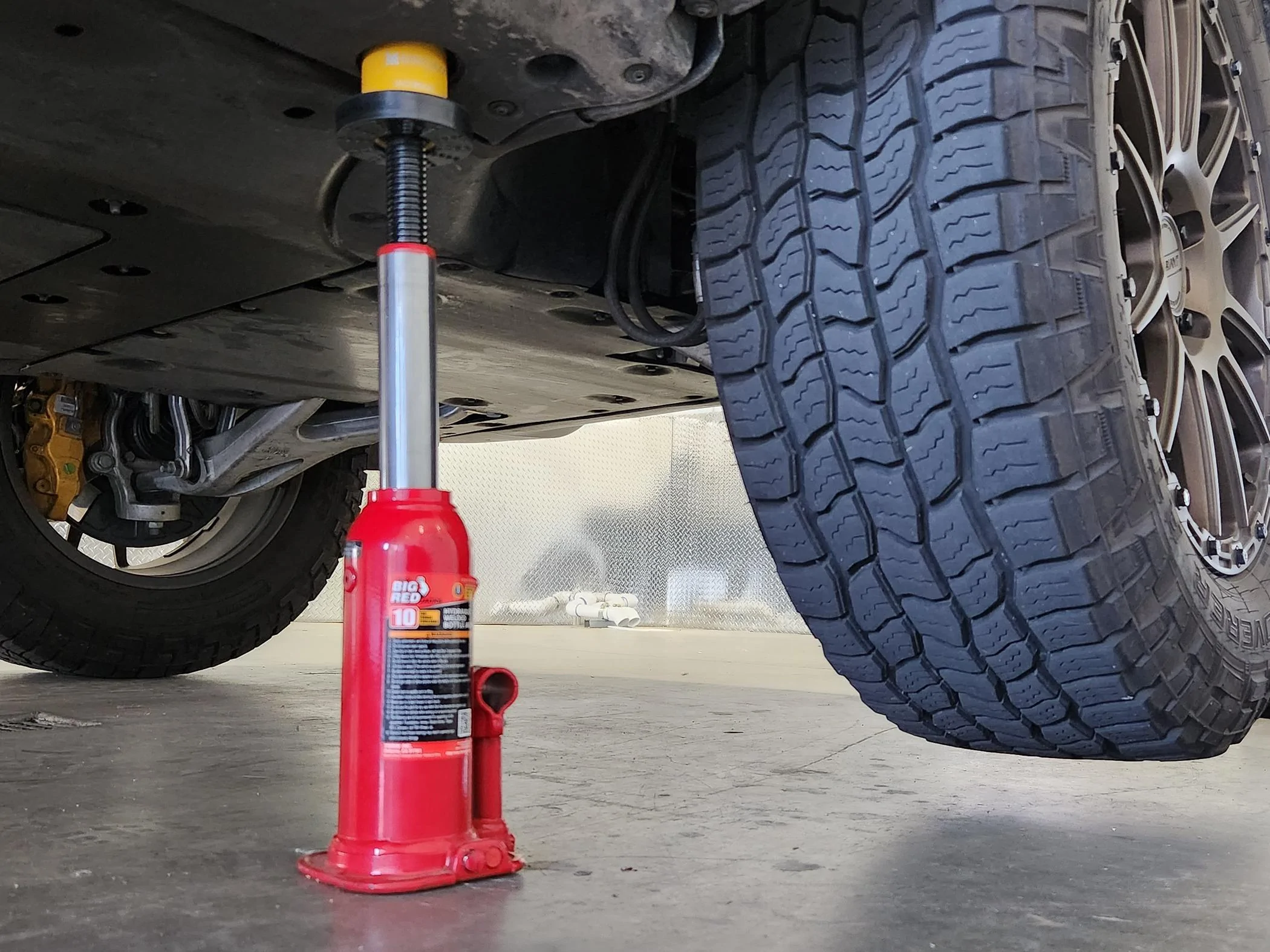 Rivian R1T R1S Best Jack Pucks? 20231007_083744
