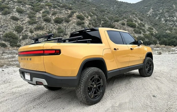 I LOVE THIS TRUCK. This thing can literally do it all.