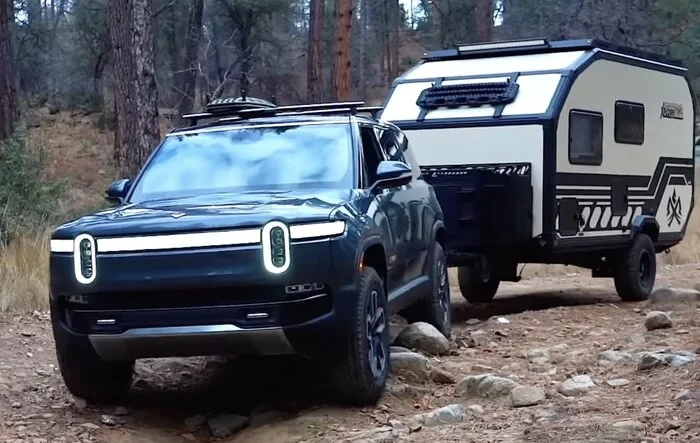 Expedition Portal Tests R1S Off-Road While Towing 5000 lbs Trailer
