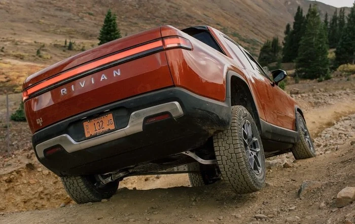 Rivian OEM running boards coming in March says Service Center