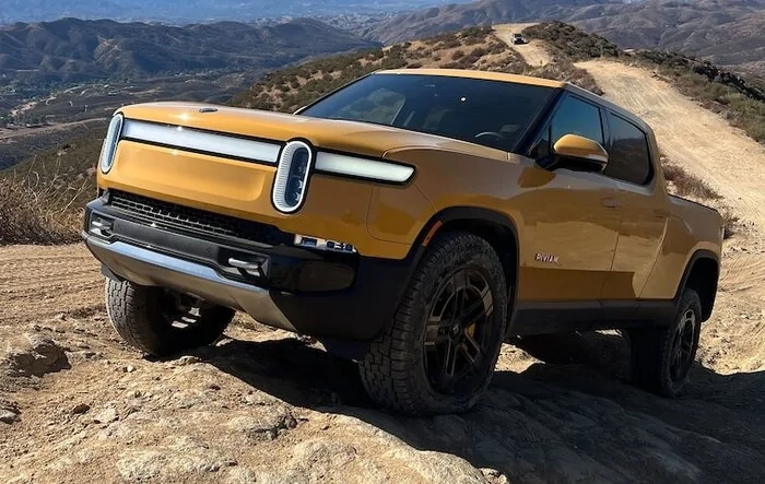 Owning a Rivian R1T: The 6-Month Check-In (by Motortrend)