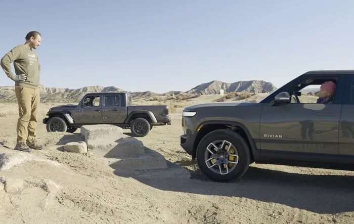 Rivian R1T vs. Jeep Gladiator Off-Road Comparison Test on the Trails