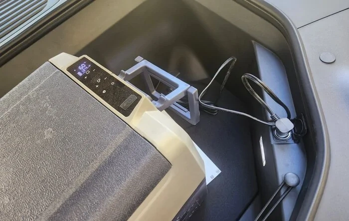 12 volt frunk power outlet is back! > in my just-delivered 2023 R1T (mid 18000 VIN)