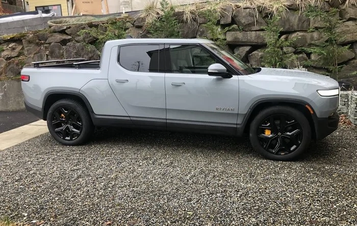 22s Bright to 22s Blacked Out Wheels in 5 Hours using vinyl decals