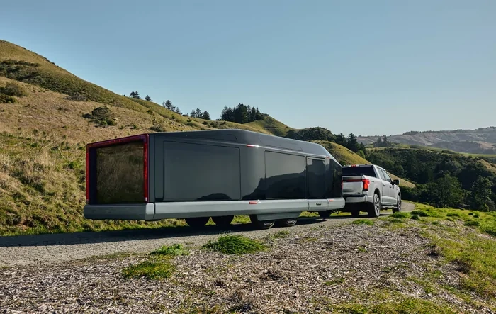 Lightship Electric RV Trailer: travel trailer with solar panels and a self-propulsion system