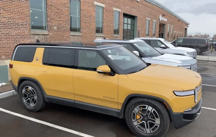 Rivian Dad Episode: Recall #2 | Amazon Van | Compass Yellow R1S | White/White R1S | 120+ Rivians in the Denver Lot