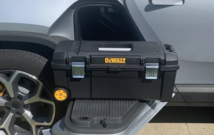 DeWALT 28” Tool Box fits in Gear Tunnel