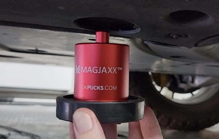 NEW MagJAXX GEN 2 Magnetic Jack Pucks
