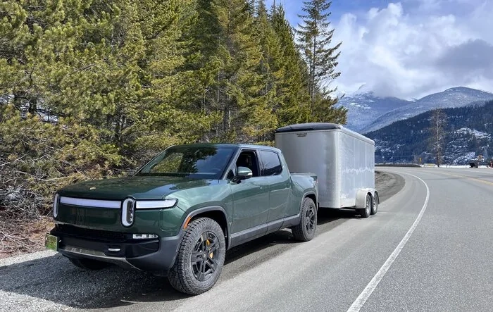 Driving R1T past 0% dead battery while towing 6x12 Trailer miss-hap
