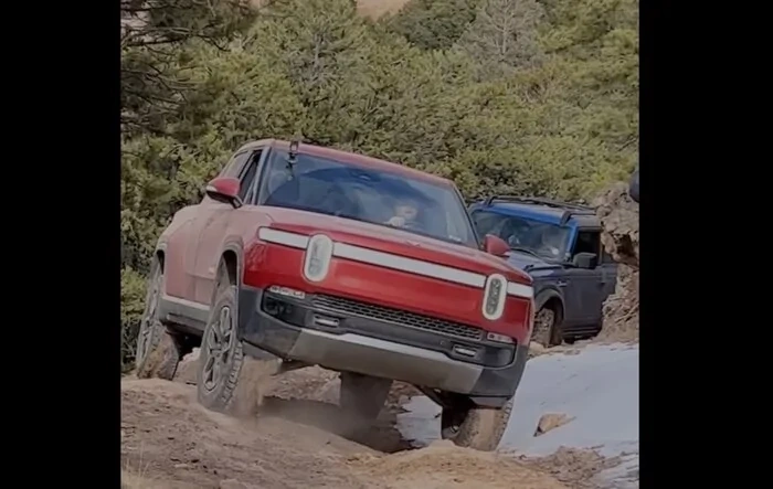 Rivian R1T on the Edge! @ Bank Trail near Canon City Colorado