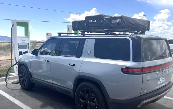 700 mile road trip with R1S Rooftop Tent -- efficiency / range numbers