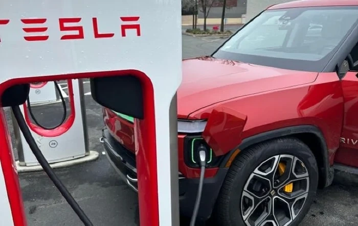 ? Rivian Adopts Tesla NACS Standard! (Adapters in 2024, Standard Charging Port in 2025)