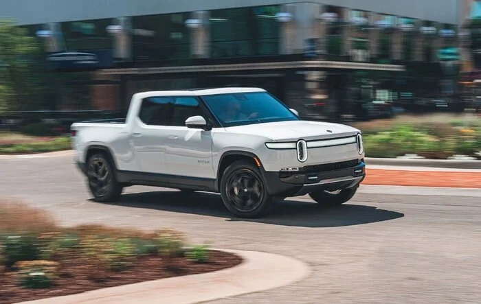 Car and Driver test review: Dual Motor Rivian has similar highway range results as quad