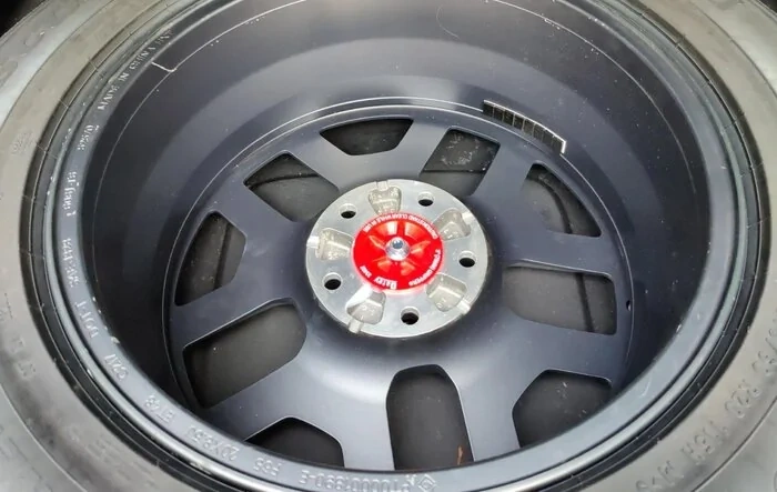 Easy DIY spare tire mount for R1T