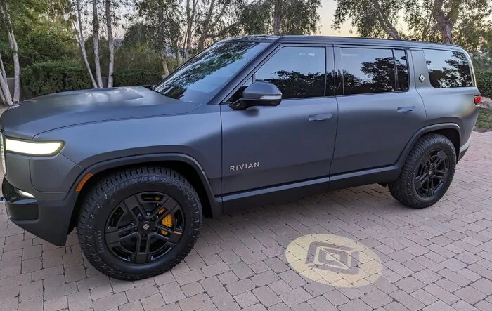 Matte wrap gang! Let's see photos of your matte Rivian R1T & R1S