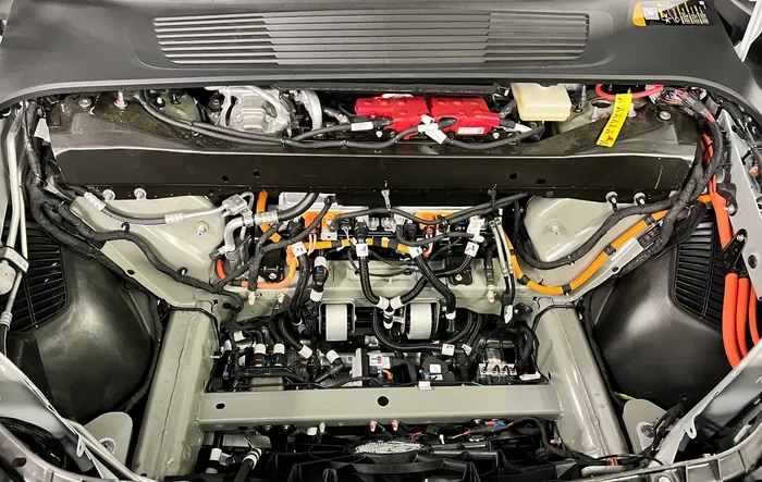 Customer Satisfaction Campaign --  Overfilled Refrigerant System may cause poor air conditioning / battery cooling (slower level 3 charging)