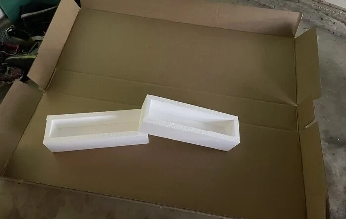 New Rivian tonneau cover delivery packaging has been upgraded (photo)