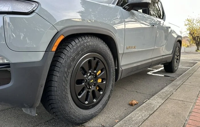 Installed: EV Sportline R1000 wheels and Nokian Hakkapeliitta LT3 winter tires
