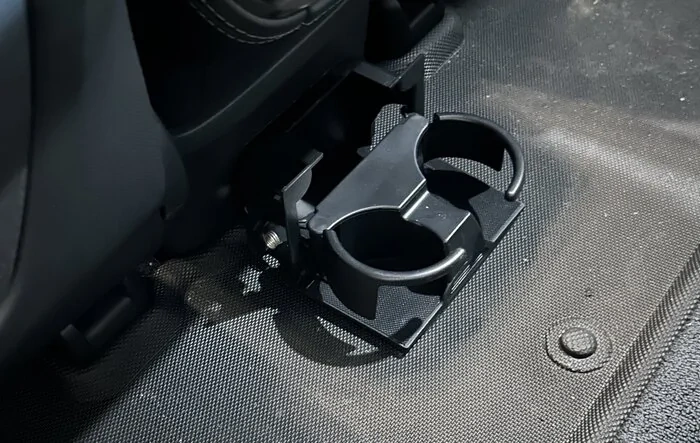 Additional Second Row Cupholders DIY Mod -- dual cupholder added to center console