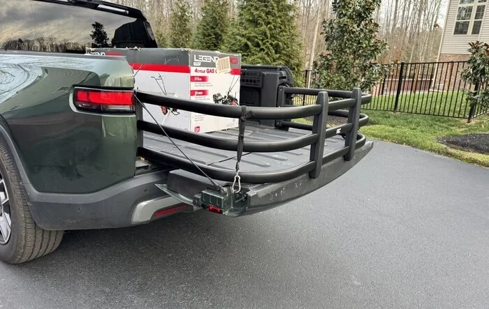 Rough Country Bed Extender installed with some mods