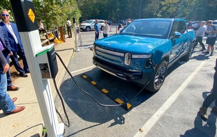 New Rivian Waypoint Chargers Go Live in Nashville. R1T Appears For First Charge