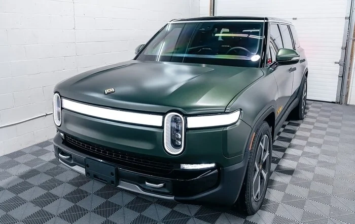 ? Elevate Your Rivian Experience in Toronto! ?? - PPF, Ceramic Coating, and Window Tinting