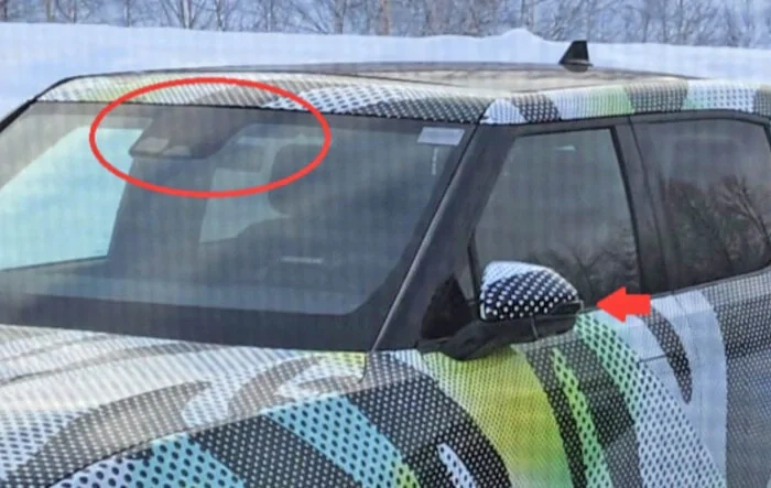 R1 refresh prototypes spotted with new hardware?