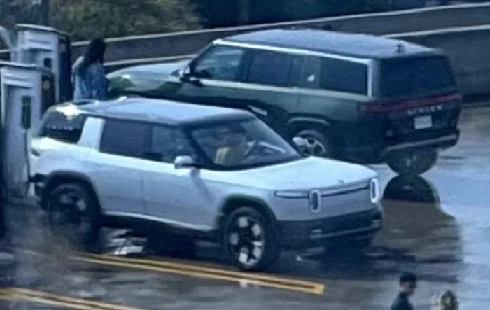 Is this the R2 spotted in the wild?