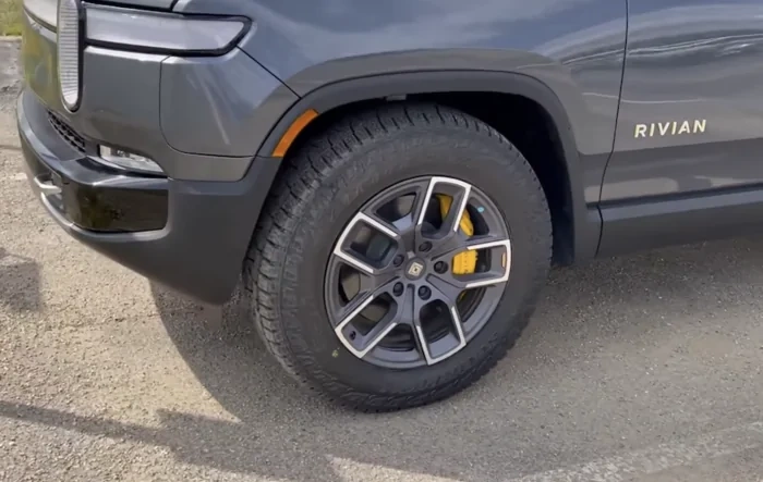 Real Life Photos of the Rivian Wheels / Rims Options [Compilation]