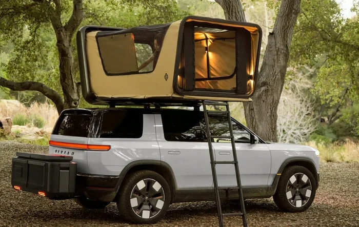 R2 / R3 Rooftop Tent RTT (by Rivian) First Looks ⛺️