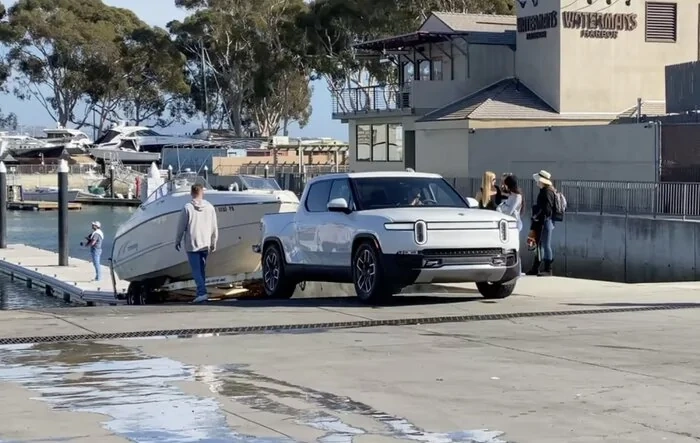 R1T w/ boat in tow @ Dana Point, CA [Videos]