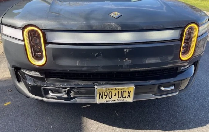 My R1S rear ended a delivery truck - results