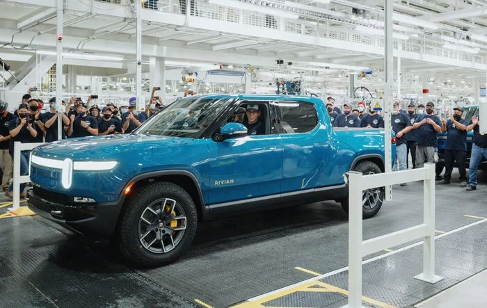 180 R1T produced / 156 R1T delivered as of Oct 31 -- per Updated Rivian S1 [11/1]