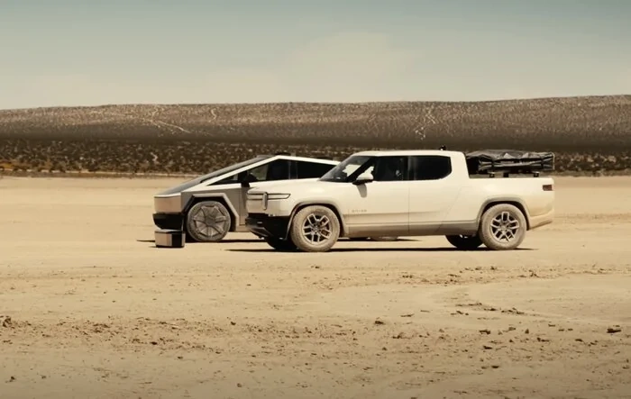 Tesla Cybertruck vs Rivian R1T: Off-Road Drag Race!
