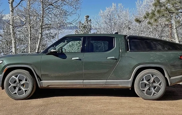 R1T topper shell by Wakeshield