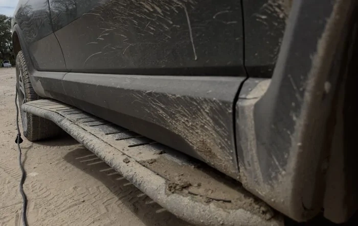 Off-Road Wheeling with Megawatt Rock Sliders on an R1S - A Review