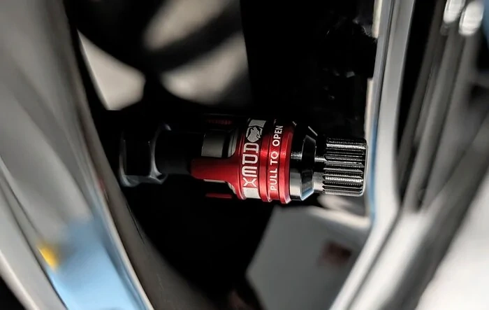 Screw On Fast Deflator (For Airing Down) Review - Apex Designs RCV Rapid Connect Valve