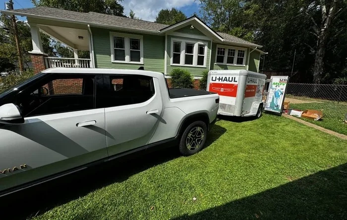 Nahar (my R1T) towing UHaul 5x8 trailer -- Huntsville AL to Chattanooga TN