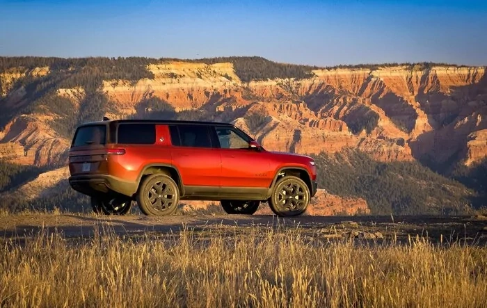 Gen 2 R1S Large - From 14ft elevation to 10,000ft - 1100 mile round trip