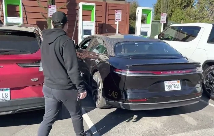 Rivian R1T, Lucid Air and Mach-E side by side look at charging station