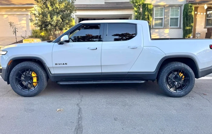 Atomic Wheels AWZZ installed w/ Goodyear Wrangler Territory AT Tires