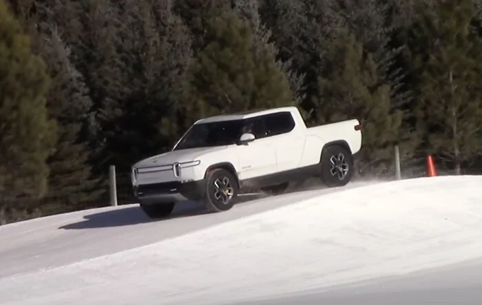Video: R1T on snow performance track