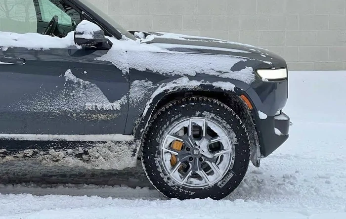 Sliding on snow + ice: thank goodness for Soft Sand Mode