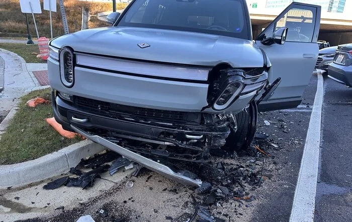 My poor R1S totaled but saved my life