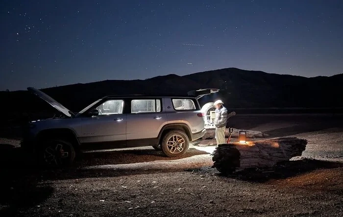 Mendocino National Forest Overnight R1S Camping (2h North of San Francisco)