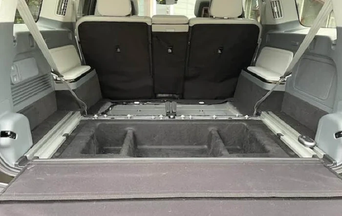 DIY how-to remove 3rd row from Gen 2 R1S (steps and photos)